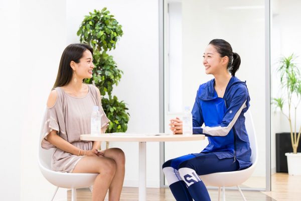 アシックスのトレーニングアパレルのロンチパーティーに参加！元フェアリージャパン・畠山愛理さんに黒木なつみがインタビュー