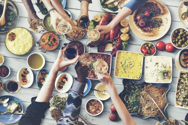 【美脚鍼灸師】が伝授。「つい食べすぎてしまう」なら、耳ツボで防止!