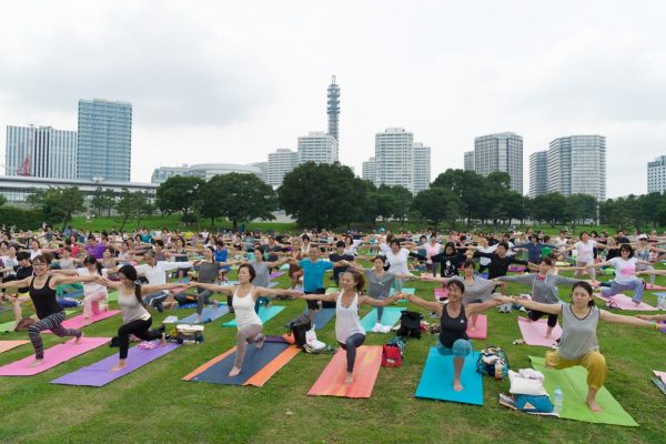今年もこの季節！ヨガの祭典「yogafest YOKOHAMA」9月15日(土)〜17日(祝)開催