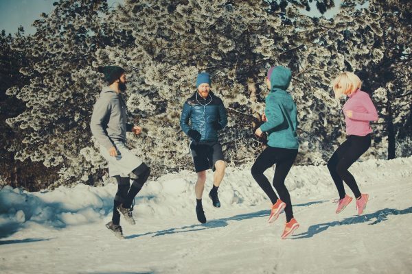 「冷え女」解決のポイントは足首！オフィスでこたつ感覚になれるアレがオススメ
