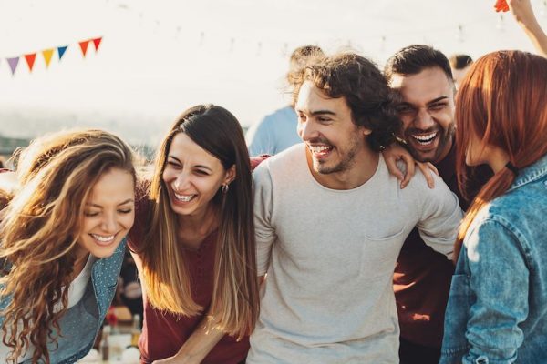 友達のキラキラSNSを見ていると落ち込んじゃう…どうやったら自分も満足できる？