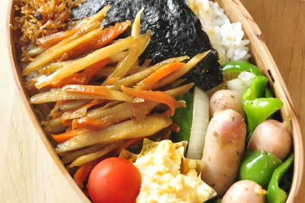 王道だけどやっぱり重宝！きんぴらごぼうのバリエーションおかず3品