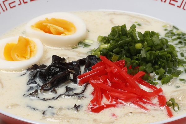 禁断のとんこつラーメンもおなかいっぱい食べられる秘密のテク