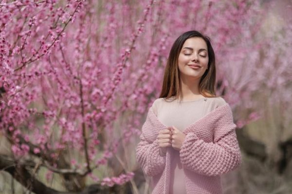 牡牛座は恋愛トラブルに注意！山羊座は周りから愛される時。【スピリチュアルカウンセラーLEIの週間占い】11/4～11/10