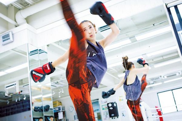 脚やせ＆全身スリムアップの効果も！キックボクシングが女性にいい理由