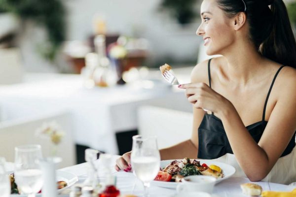 8月生まれは懸賞運よし！10月生まれは、気が緩んで無駄遣いしちゃうかも？【マナカードで占う誕生月別今月の金運】