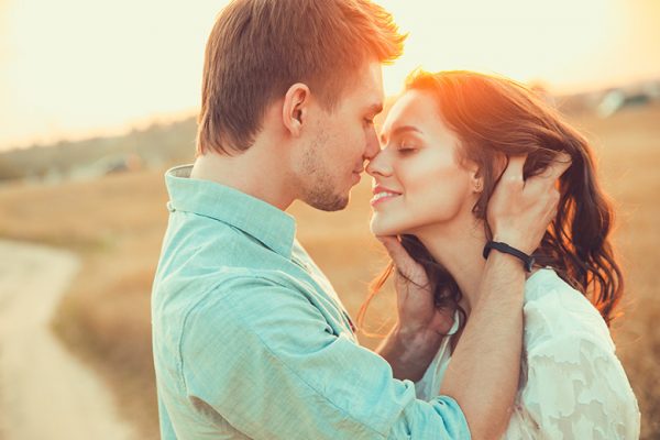 6月生まれは笑顔がキーワード。7月生まれは考えすぎをストップ【Betty&Blue誕生月別片思いの恋愛占い】1/8-1/14