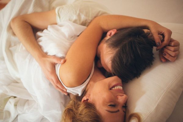 なぜ男性は電気をつけたいの？消してほしい時どうしたらいい？