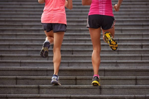 ランナーがやってはいけない「なんちゃってフォアフット走法」はこう直す！