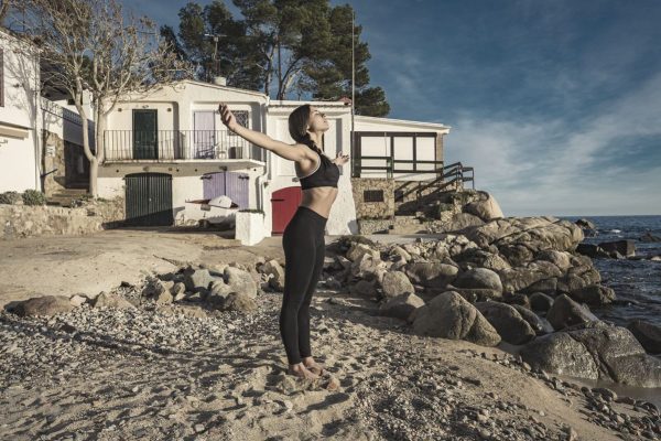 蟹座は相手に振り回されないように。天秤座は頑張りすぎないで。【恋のパワーストーン占い】11月27日～12月3日