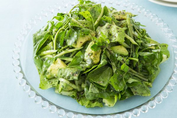 春のデトックスはフレッシュハーブのサラダにお任せ