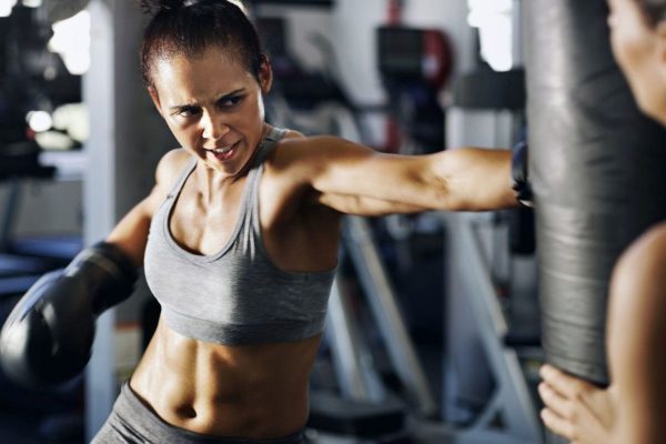 【雑談ネタに使える♪】ボクシングの舞台「リング（輪）」はなぜ四角い？