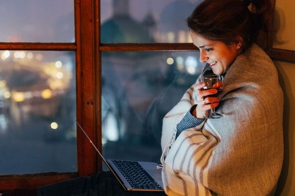 「あの人にとって、友達？恋人？知り合い？」