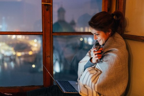 Happyな不倫のためのひと言キーワード／11月【Betty&Blue誕生月別占い】