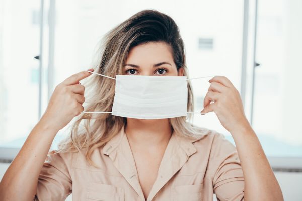 マスクを外すと実年齢より老けるって本当?今スグやるべきケア3つ!