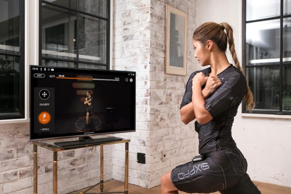 宅トレの常識を覆す!?10分間の「SIXPAD HOME GYM」でジム以上の体験を