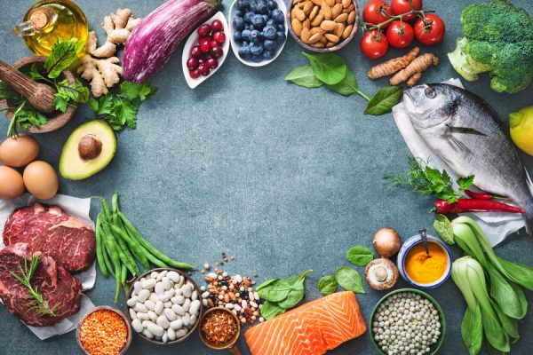 生理中控えたほうがいい食べ物は？PMS＆生理中を快適に過ごすための食事