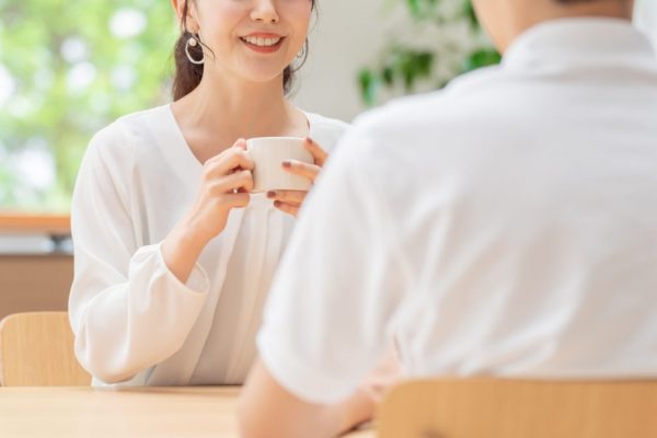 沈黙が苦手な方必見！日常会話を楽しむために大切なポイントとは